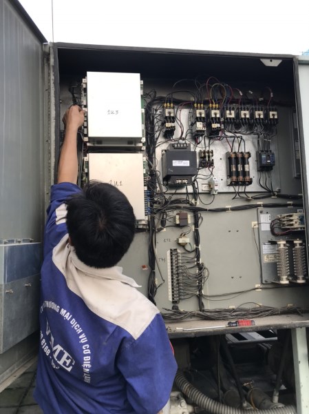 Thi công hệ thống điện - Điện Lạnh Công Nghiệp Bình Dương - Công Ty TNHH Thương Mại Dịch Vụ Cơ Điện Lạnh VME